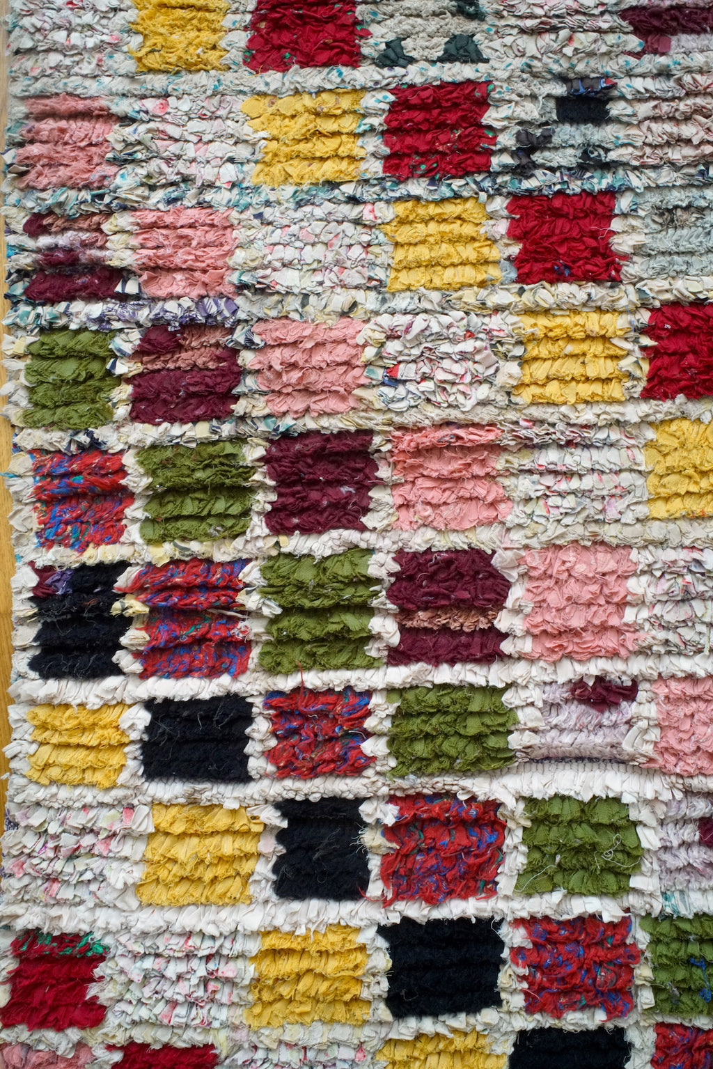 Marokkolainen vintage Boucherouite berbermatto 166x121