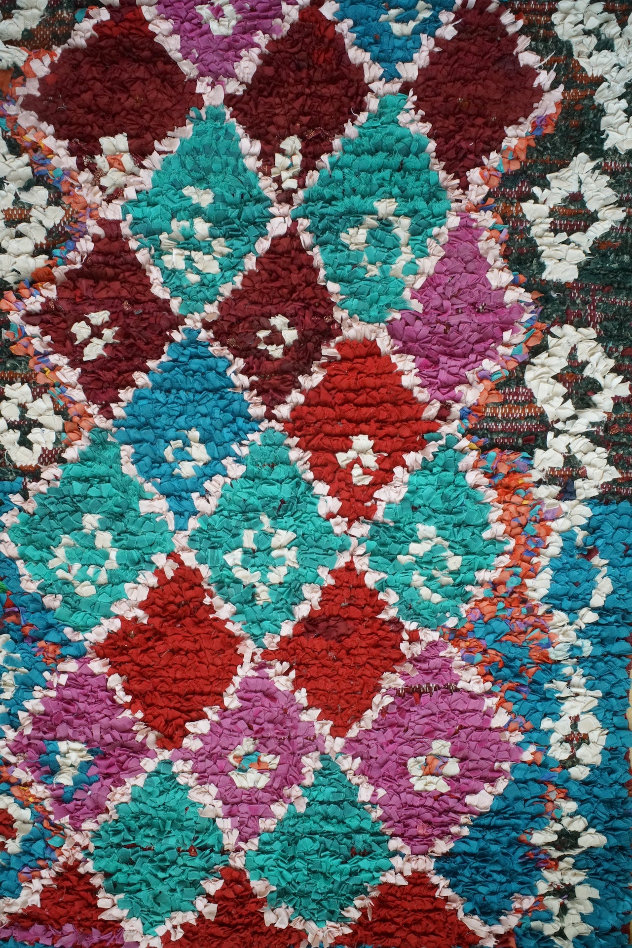 Marokkolainen vintage Boucherouite berbermatto 164x91