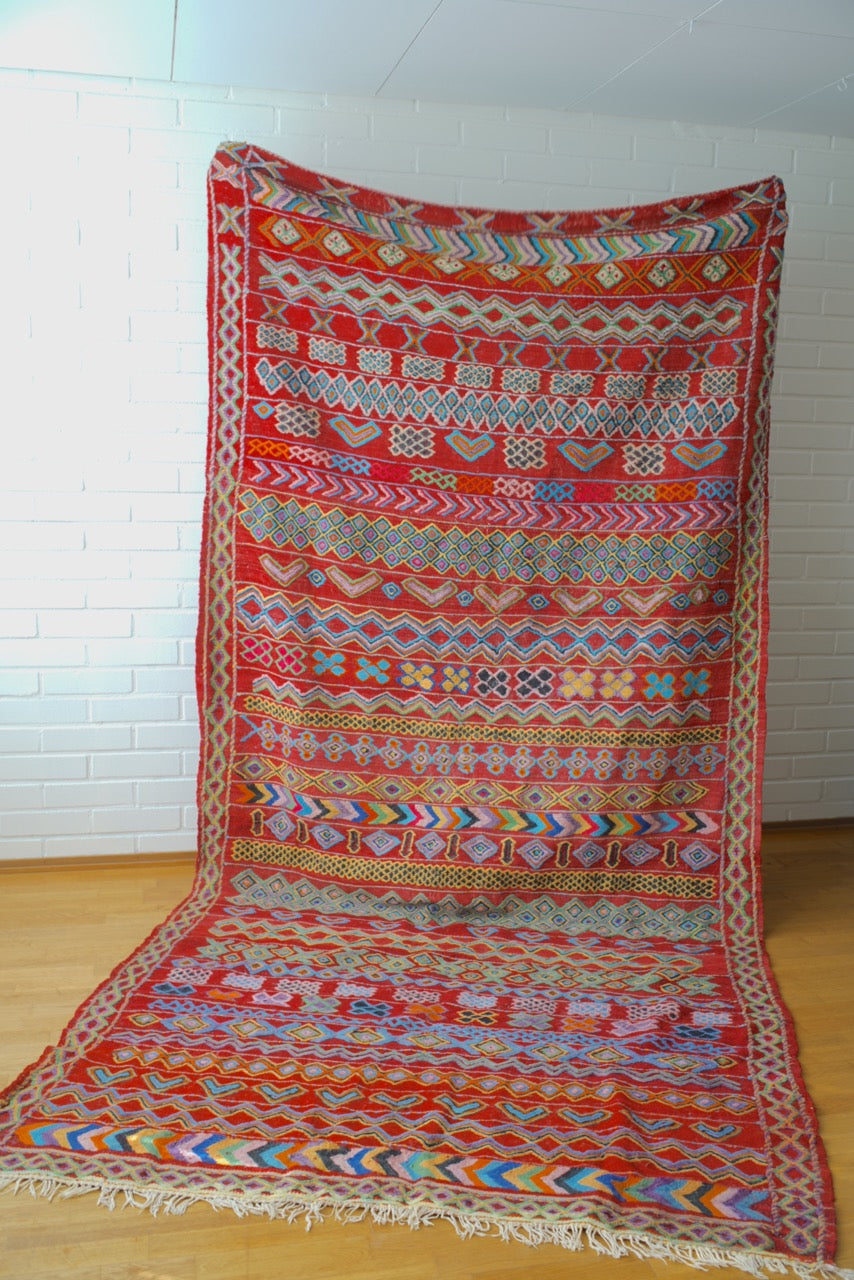 Marokkolainen matto – käsinsolmittu vintage Hanbel berbermatto, 358×173 cm, lampaanvillaa