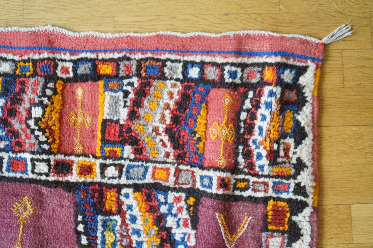 Marokkolainen vintage berberimatto